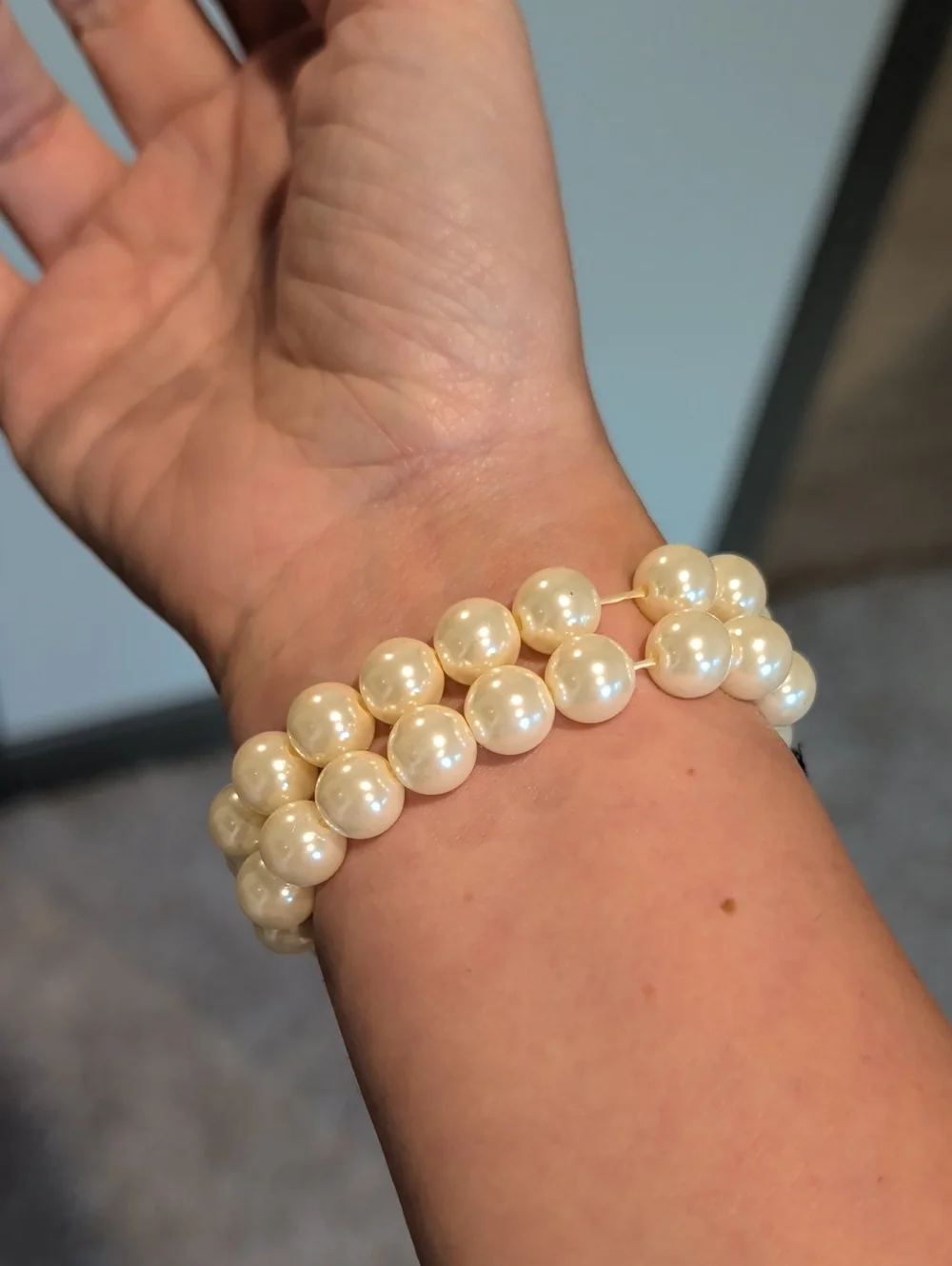 Pearl Stretch Bracelet with Black Fabric Flower